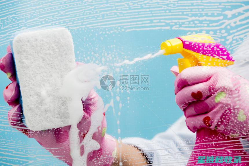 清洁淋浴房玻璃的高效方法，你值得拥有 (清洁淋浴房玻璃门水垢妙招)